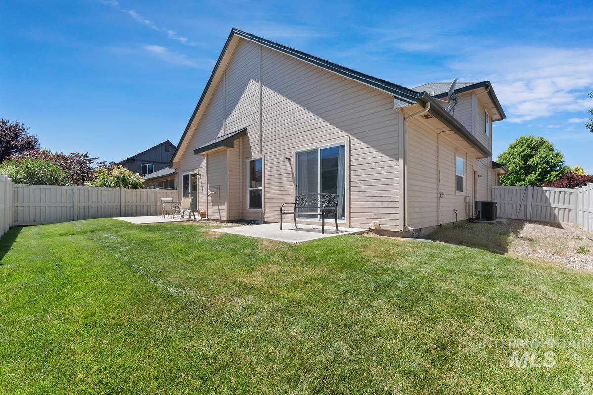 2946 N Christian Way