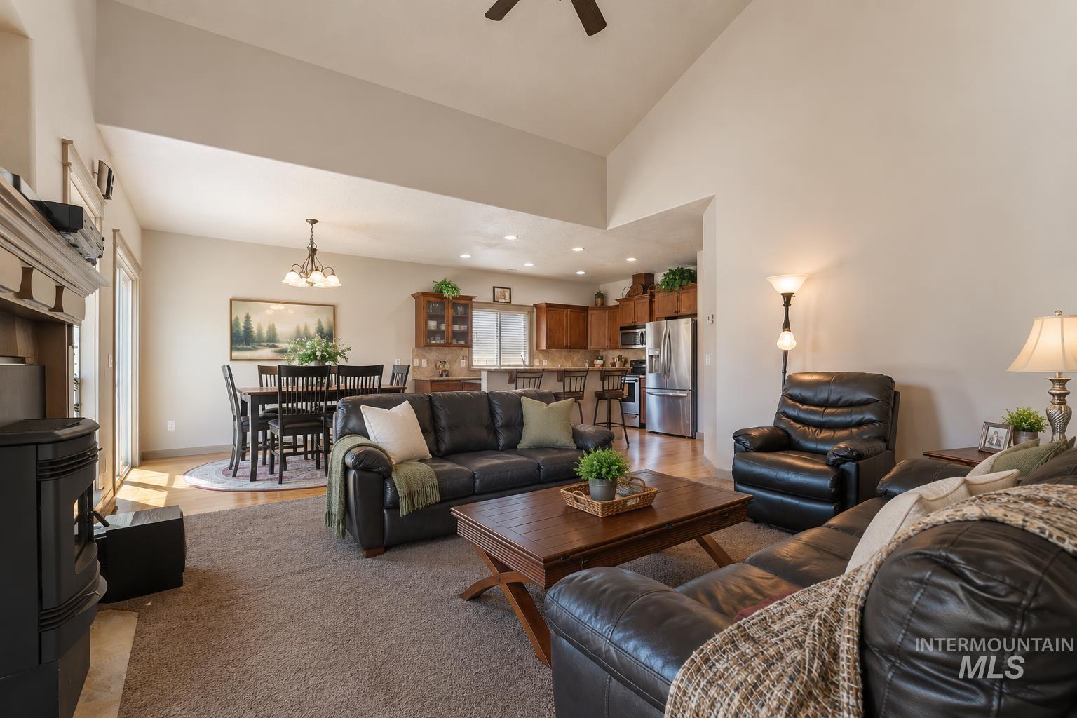 2946 N Christian Way