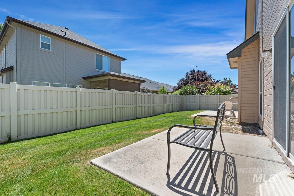 2946 N Christian Way