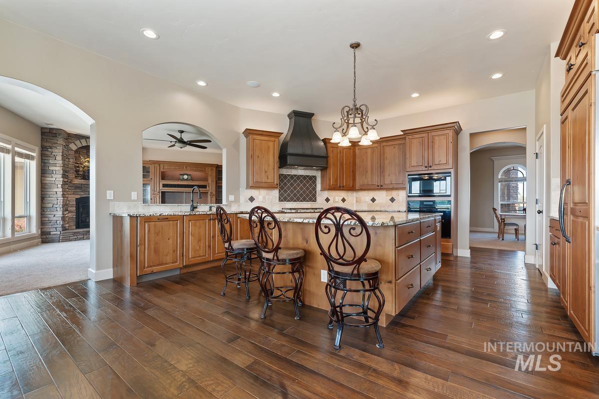 5340 S Black Cat Rd.