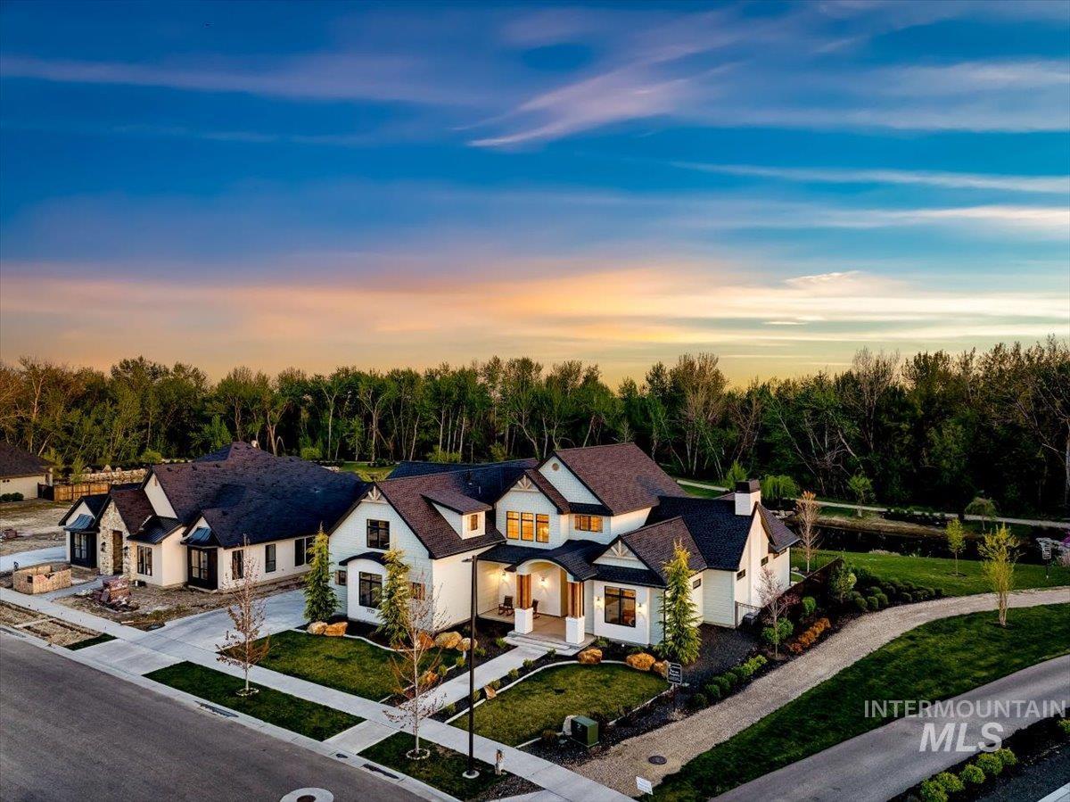 7723 W Hevelius