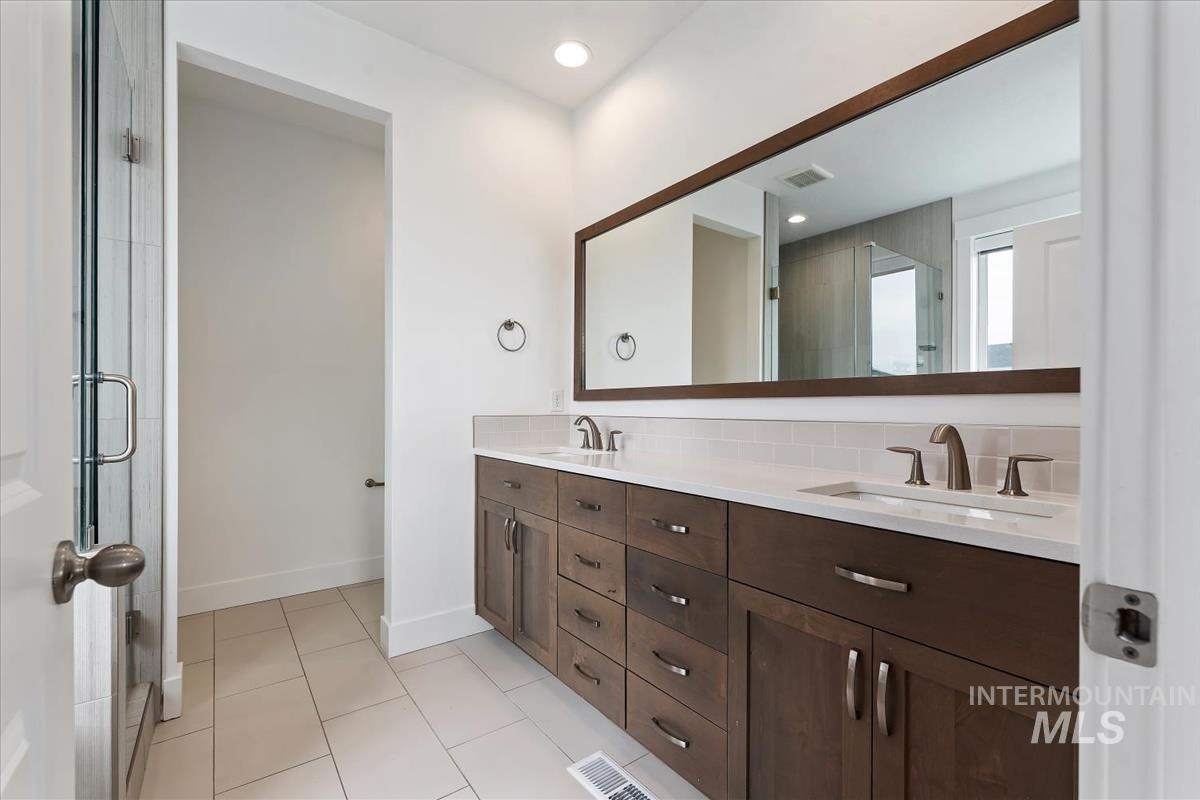 12541 W Shortcreek St.