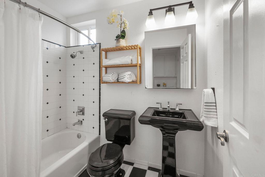 3351 Heather Ridge Court