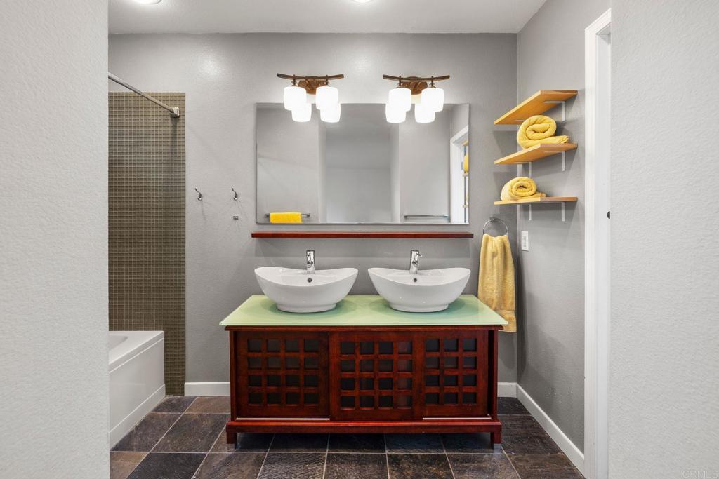 3351 Heather Ridge Court