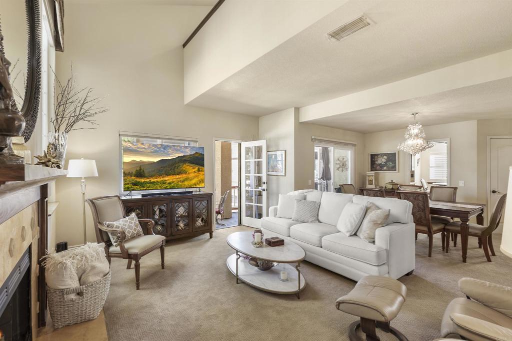 7758 Caminito Monarca 101