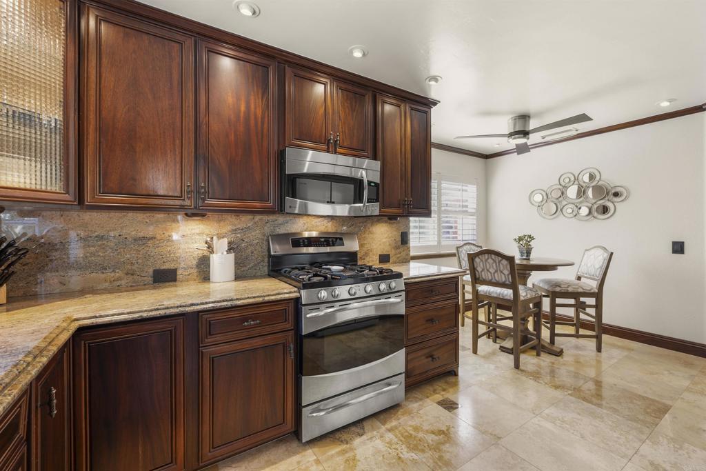 7758 Caminito Monarca 101