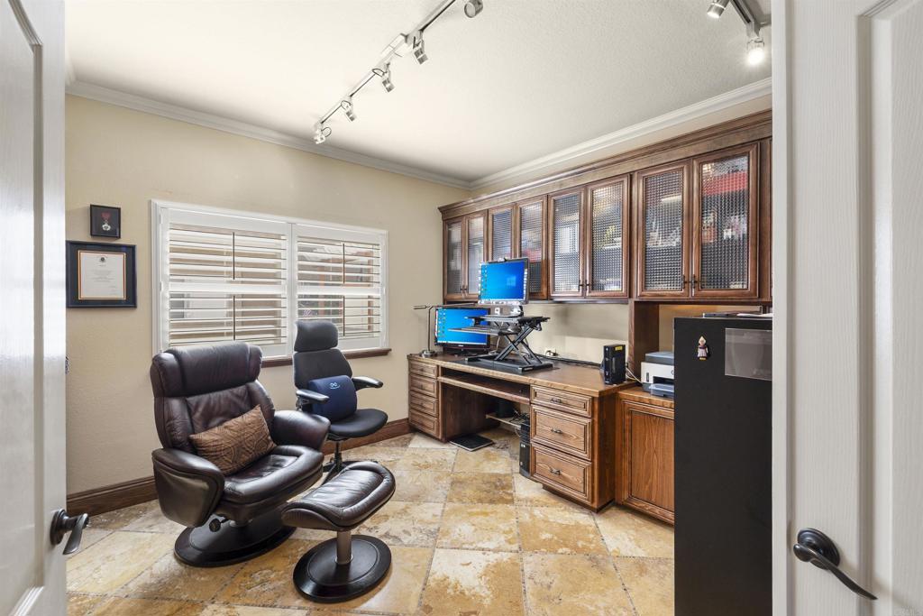 7758 Caminito Monarca 101