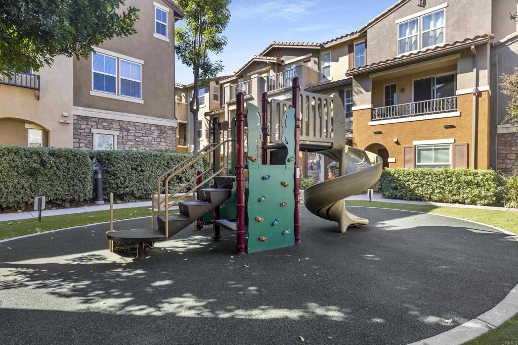 10214 Daybreak Lane Unit: 2