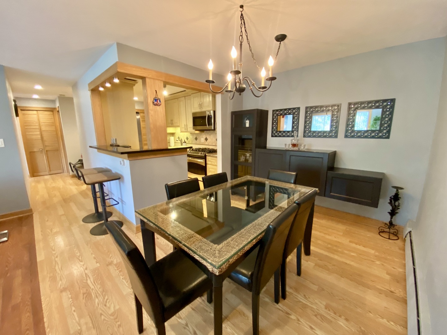 1126 S New Wilke Road Unit: 208