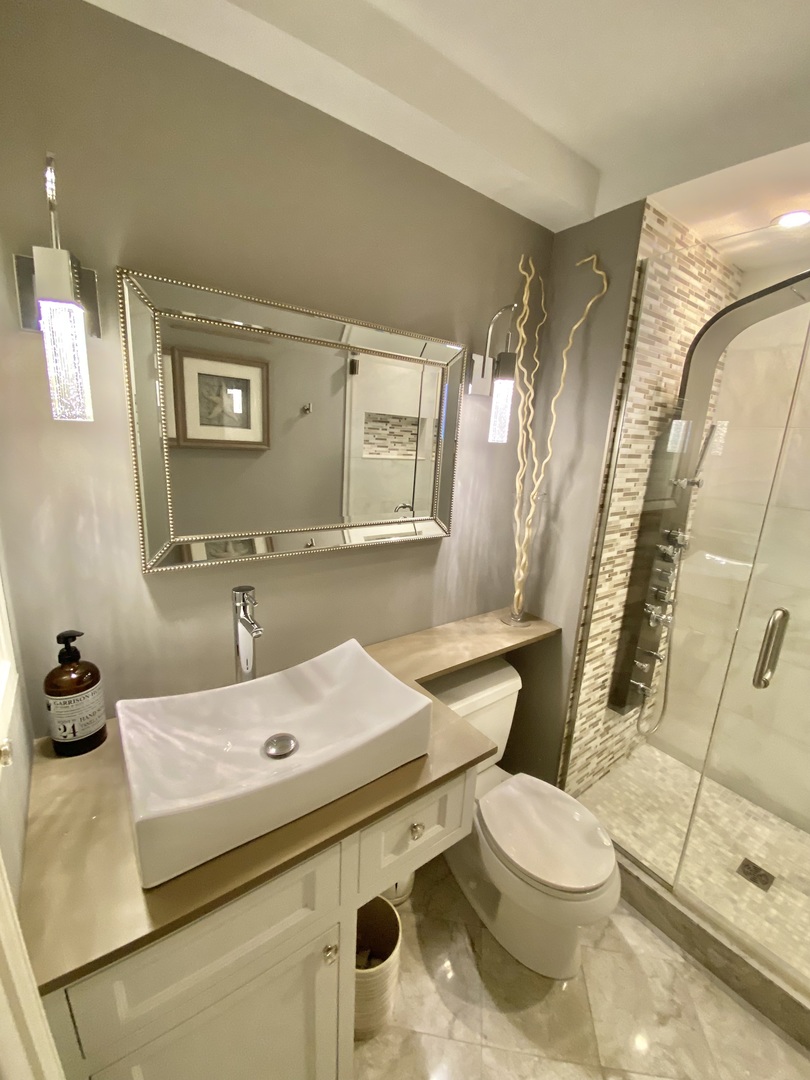 1126 S New Wilke Road Unit: 208