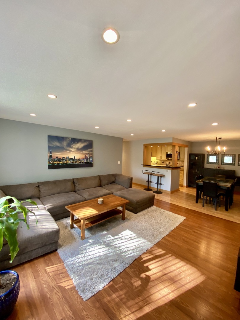 1126 S New Wilke Road Unit: 208