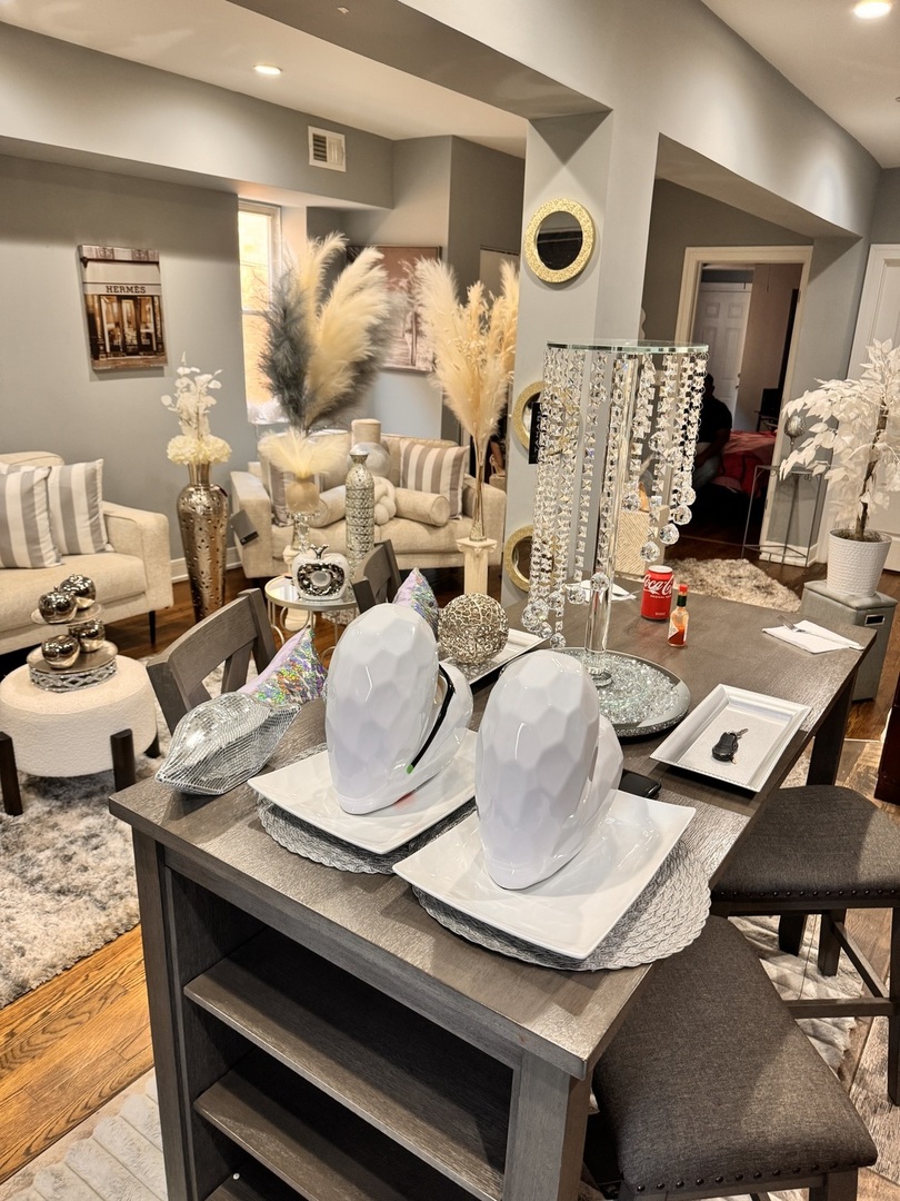 5040 W Berenice Avenue