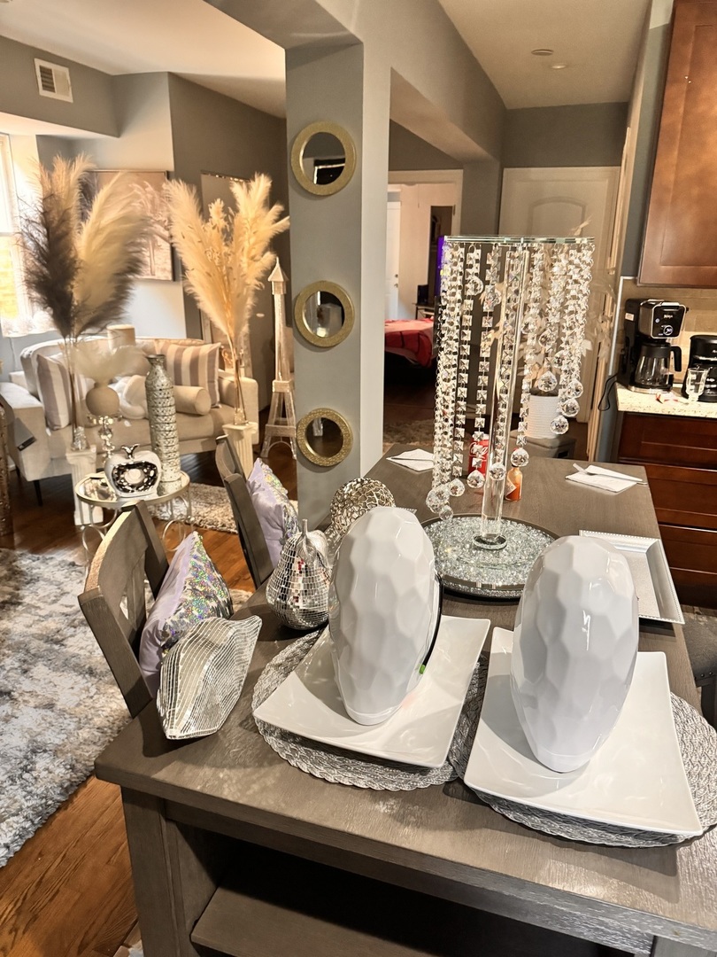 5040 W Berenice Avenue