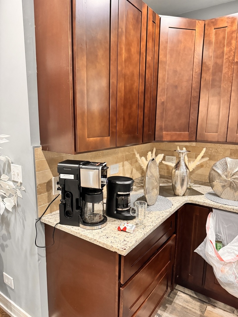 5040 W Berenice Avenue