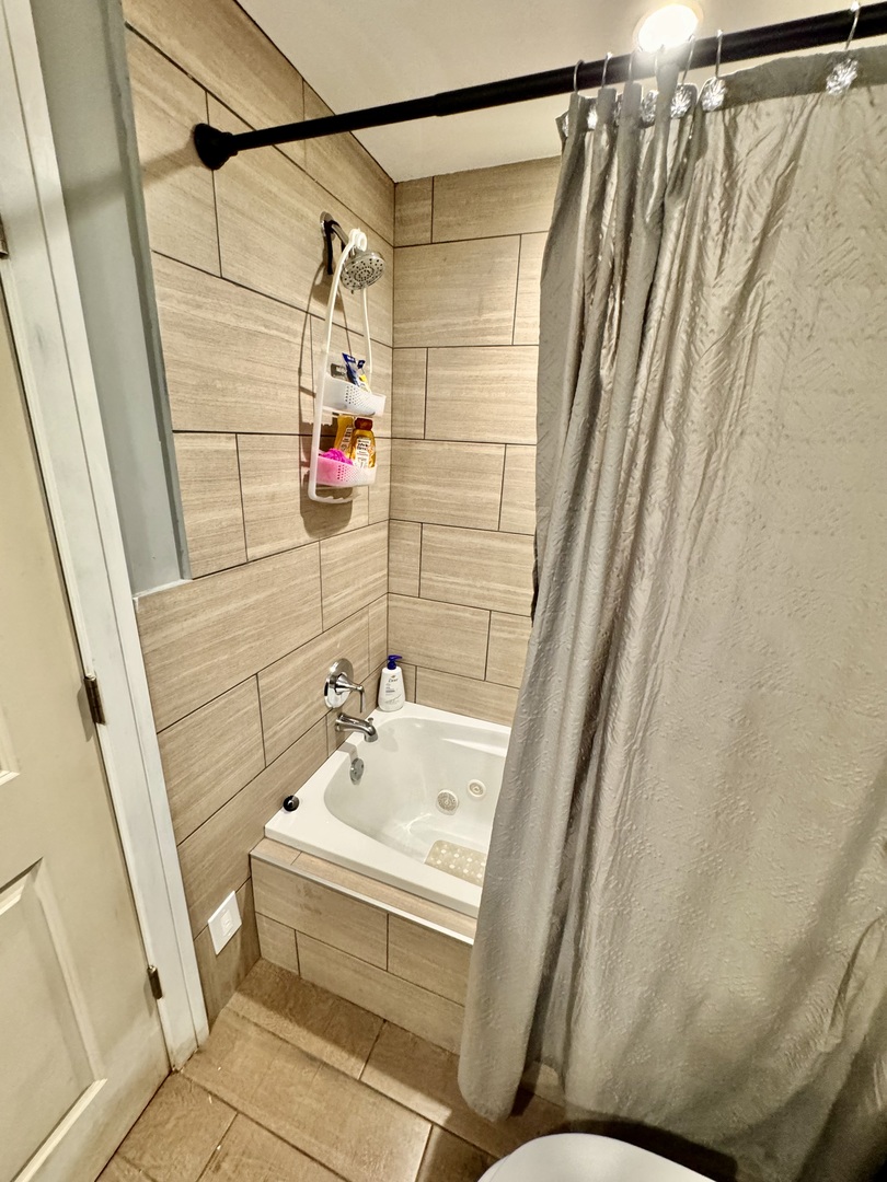 5040 W Berenice Avenue