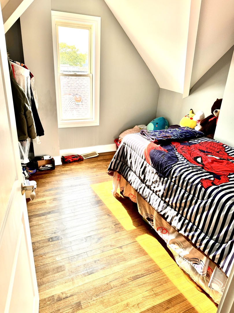 5040 W Berenice Avenue