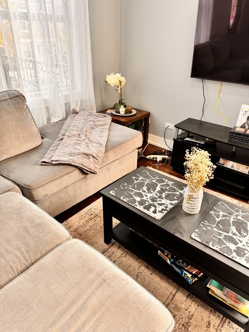 5040 W Berenice Avenue