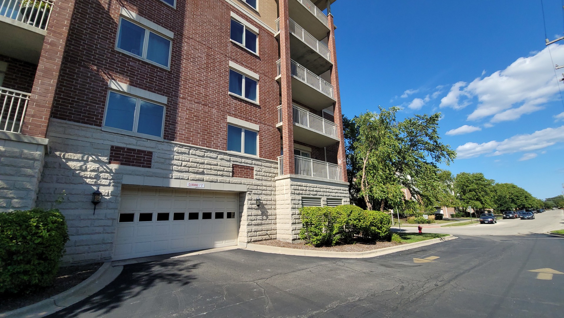 8300 Concord Drive Unit: 514