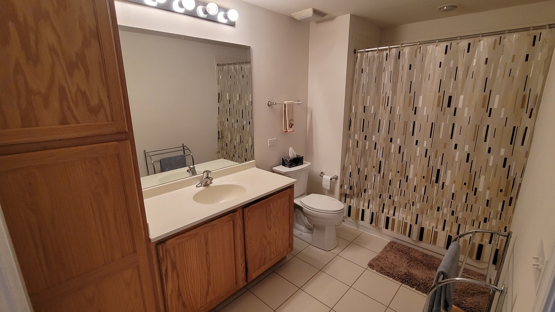 8300 Concord Drive Unit: 514