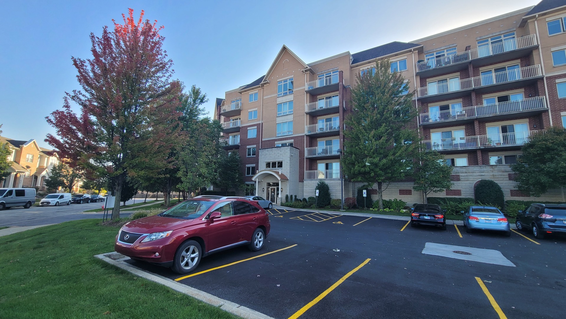 8300 Concord Drive Unit: 514