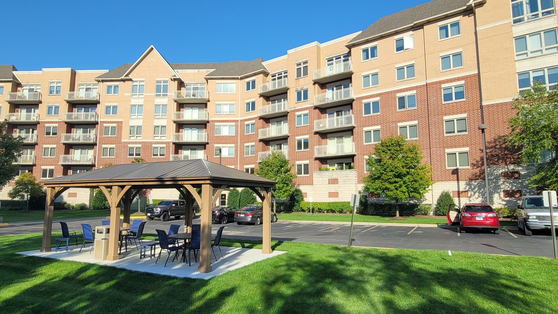 8300 Concord Drive Unit: 514