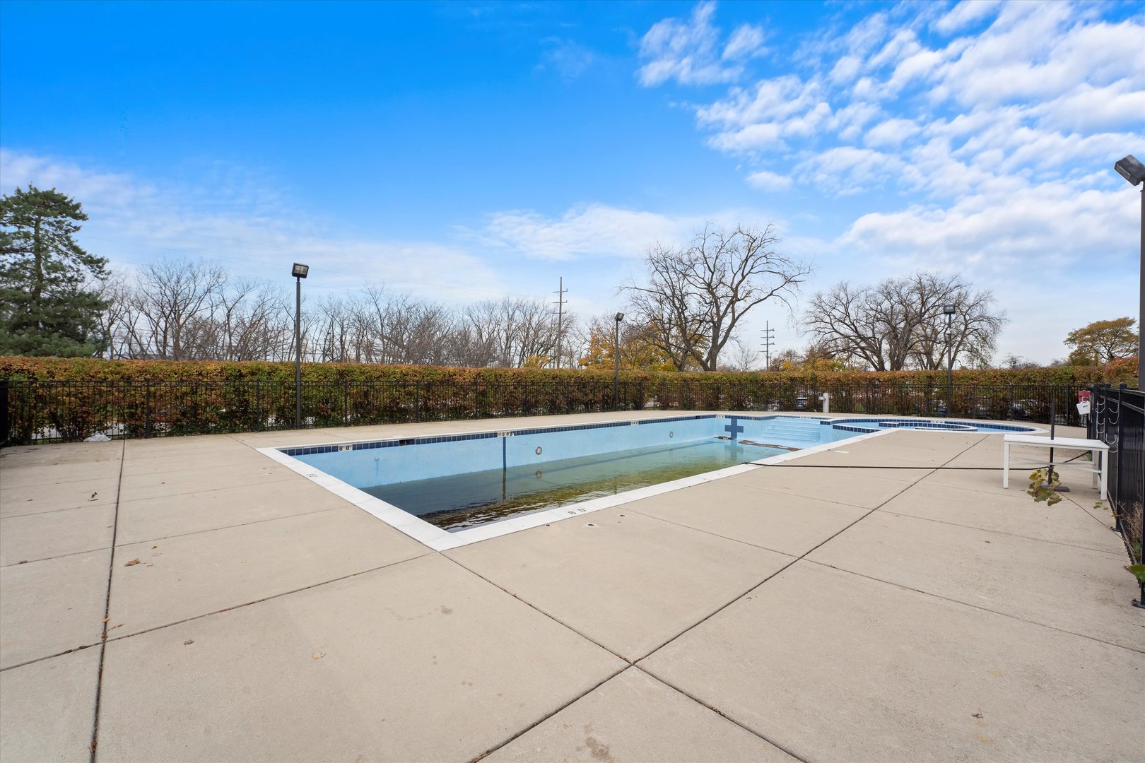 7141 N Kedzie Avenue Unit: 1212
