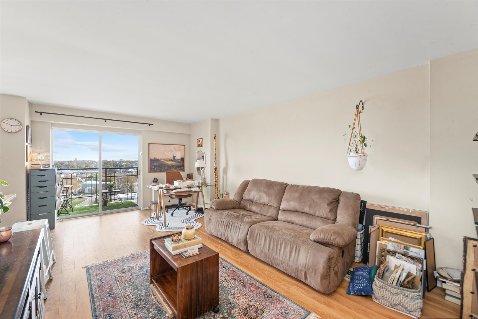 7141 N Kedzie Avenue Unit: 1212