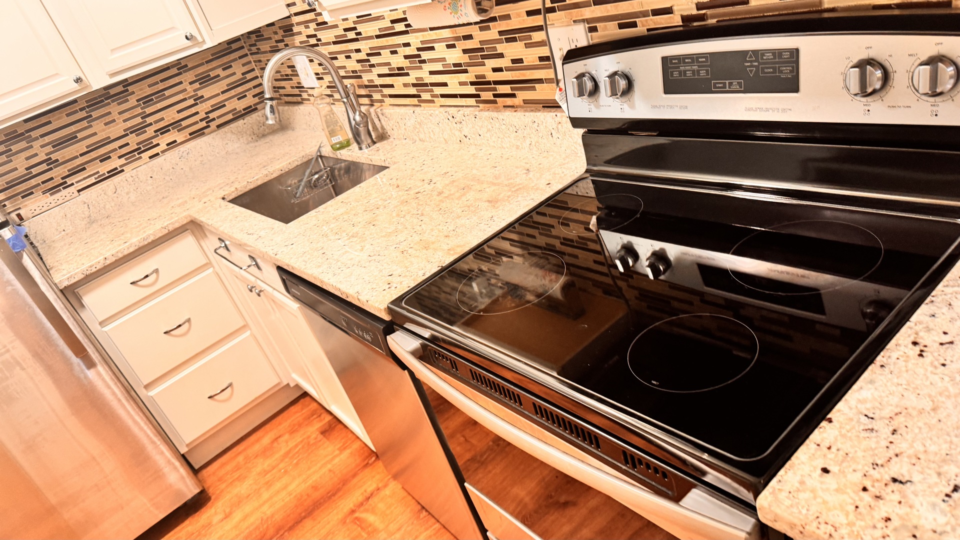5950 N Kenmore Avenue Unit: 207