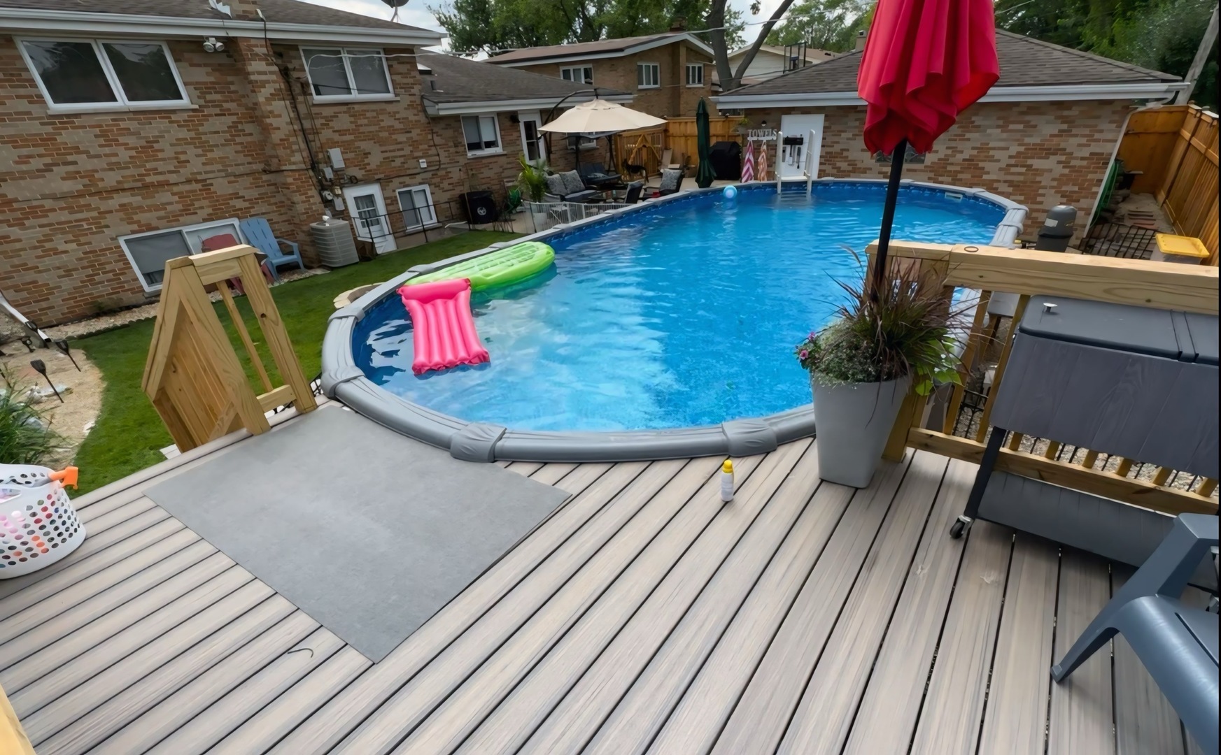 7752 Churchill Street