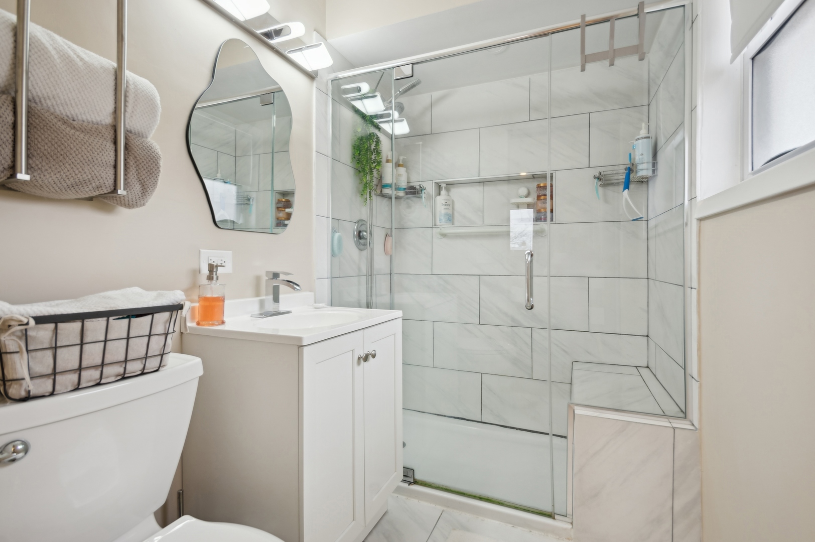 7752 Churchill Street