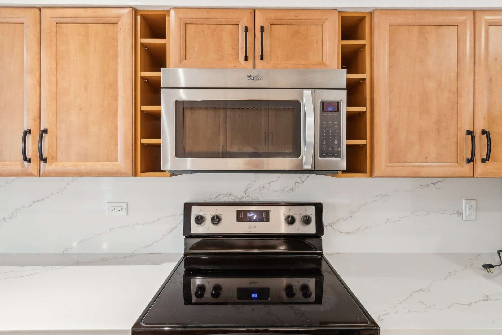 601 W Huntington Commons Road Unit: 106