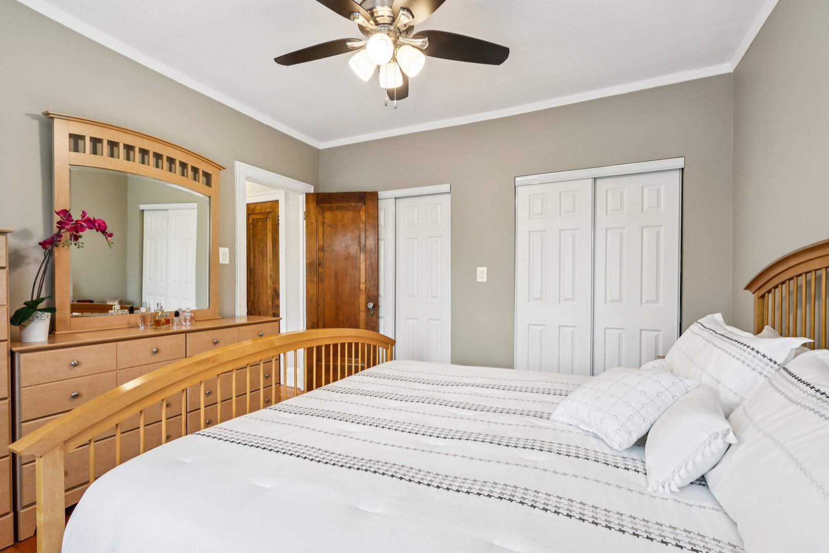 6203 N Oakley Street Unit: 3