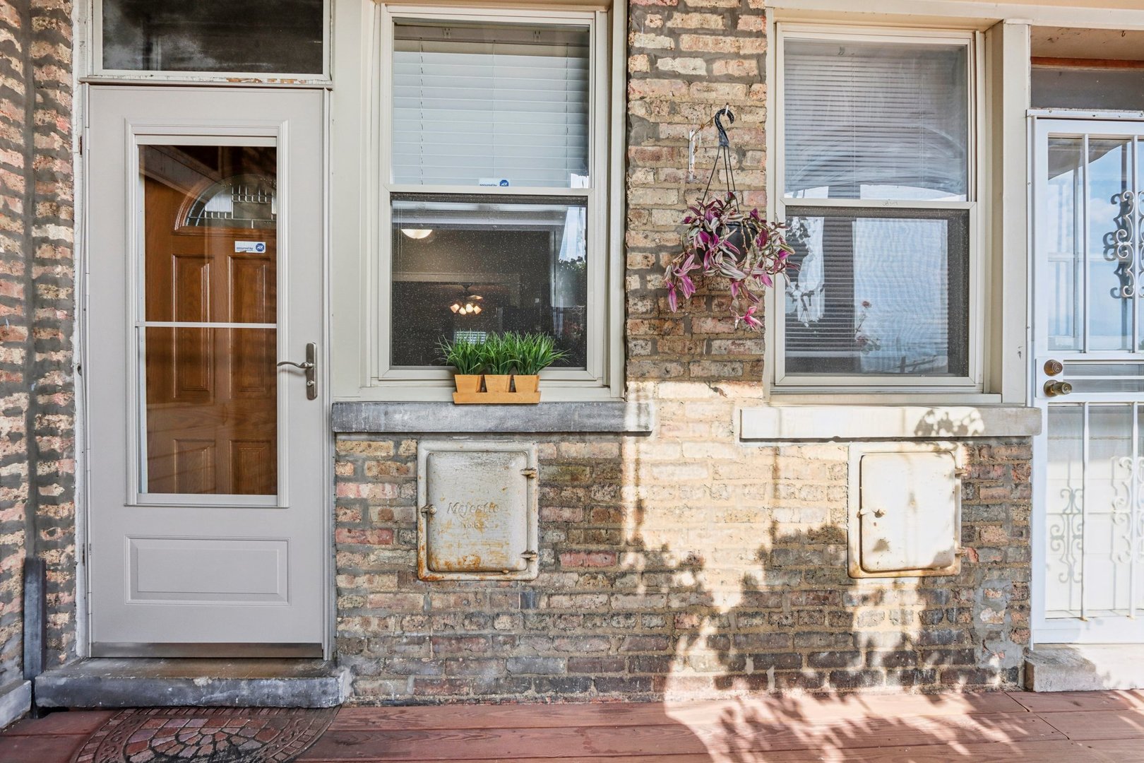 6203 N Oakley Street Unit: 3