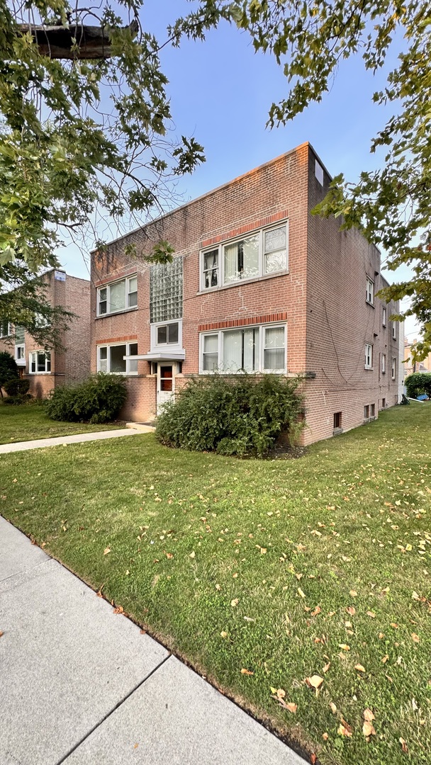 5501 N California Avenue Unit: 1N