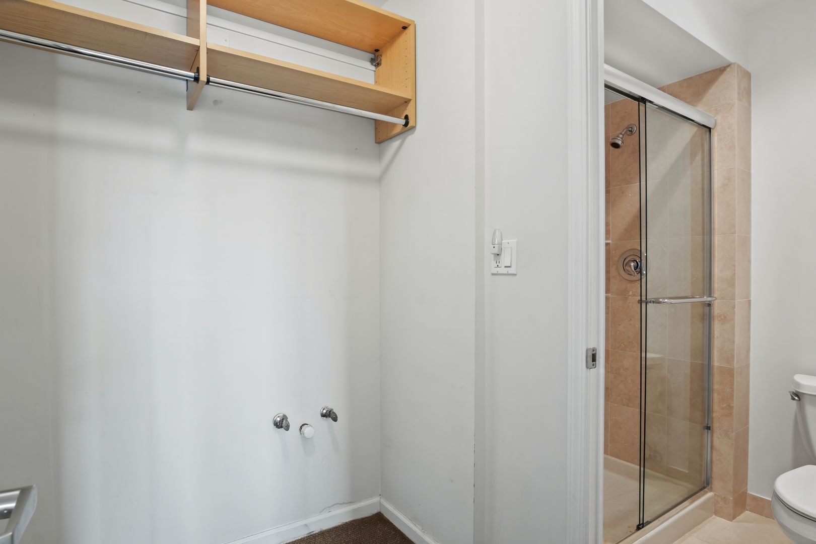 6102 N Sheridan Road Unit: 507