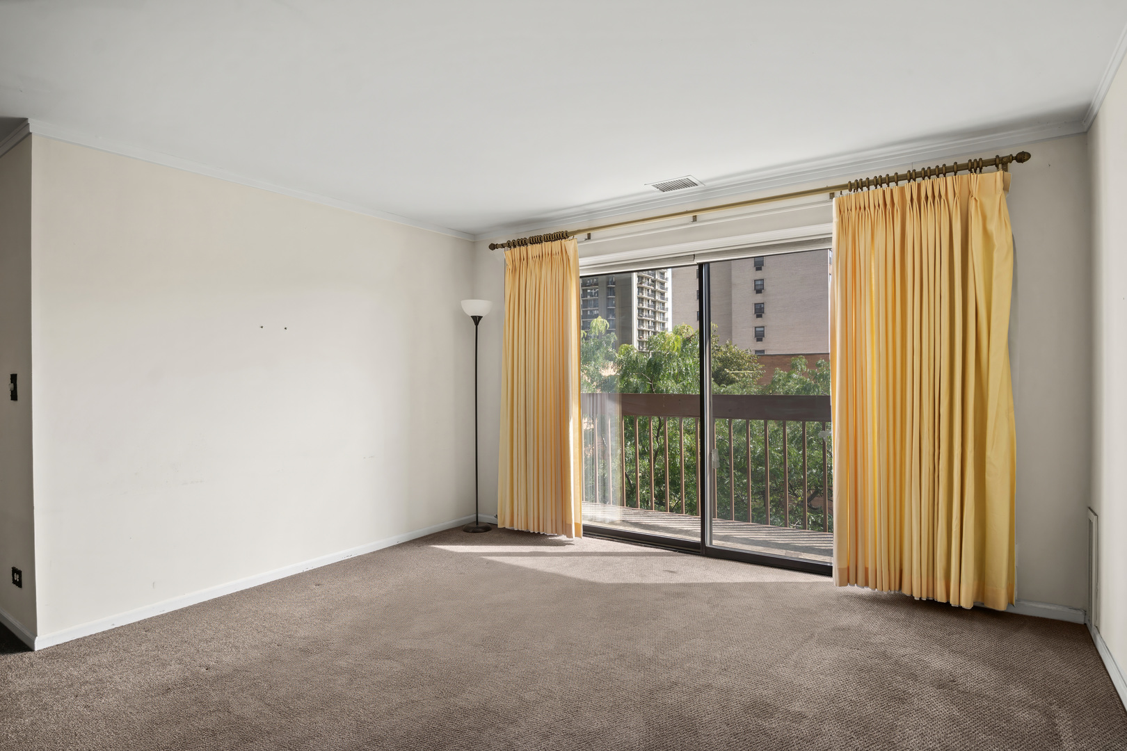 6102 N Sheridan Road Unit: 507