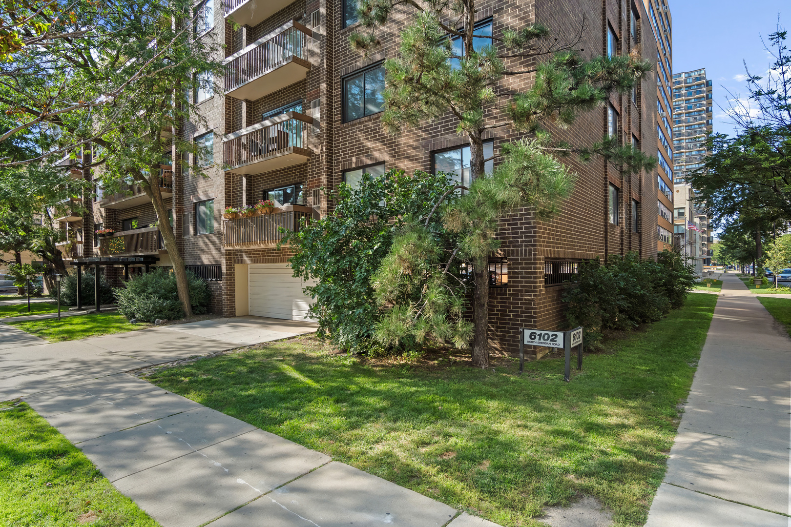 6102 N Sheridan Road Unit: 507