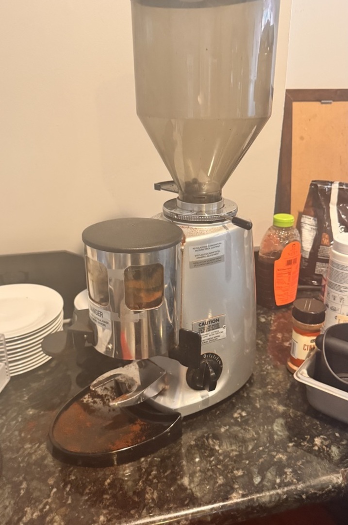 5357 N LINCOLN Avenue