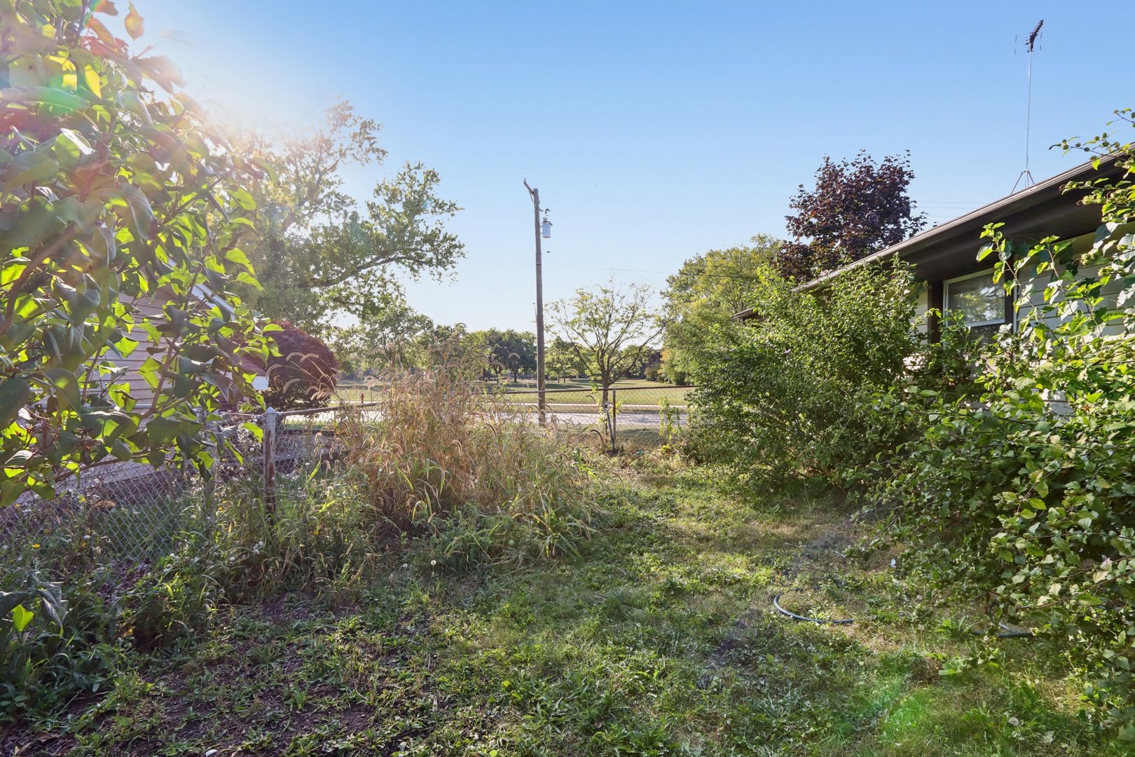 1933 Whittier Lane