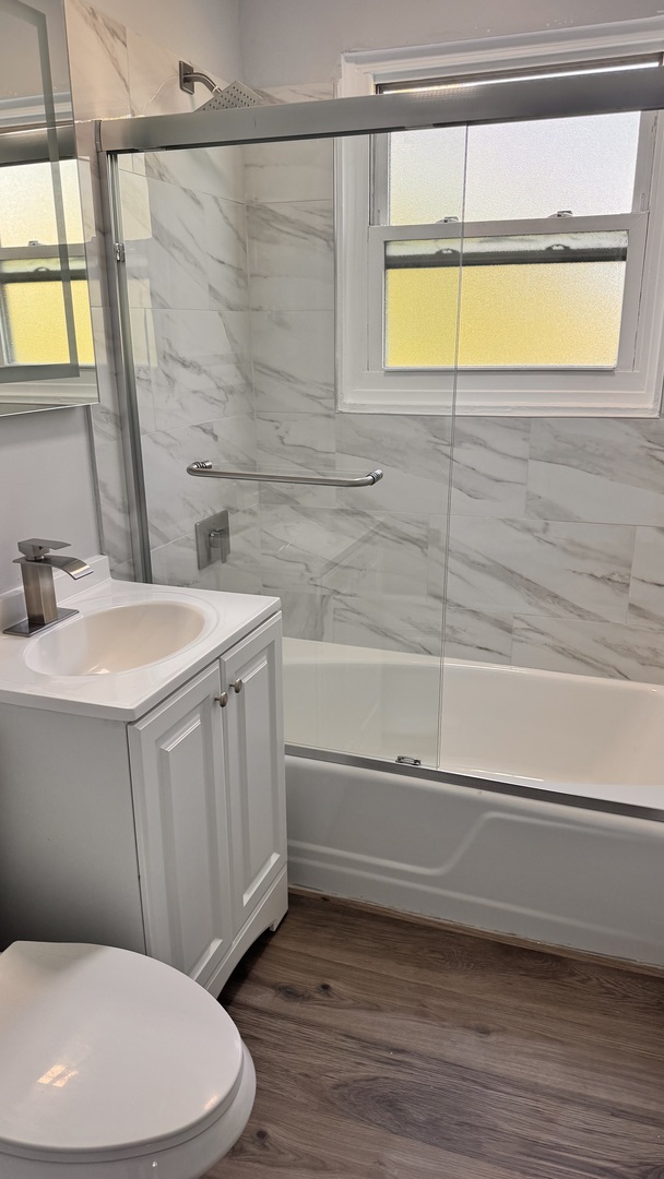 2422 W Berwyn Avenue Unit: 309