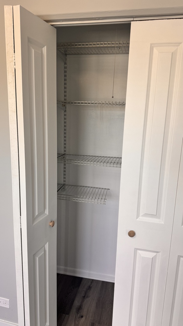 2422 W Berwyn Avenue Unit: 309