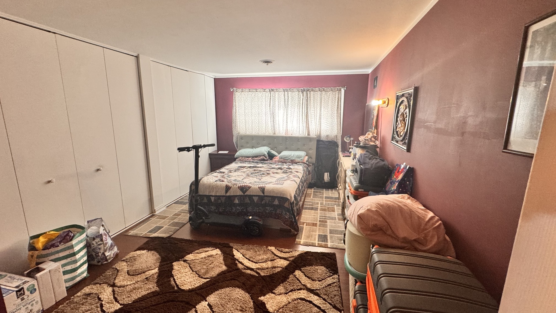 6220 N Ridge Avenue Unit: S203