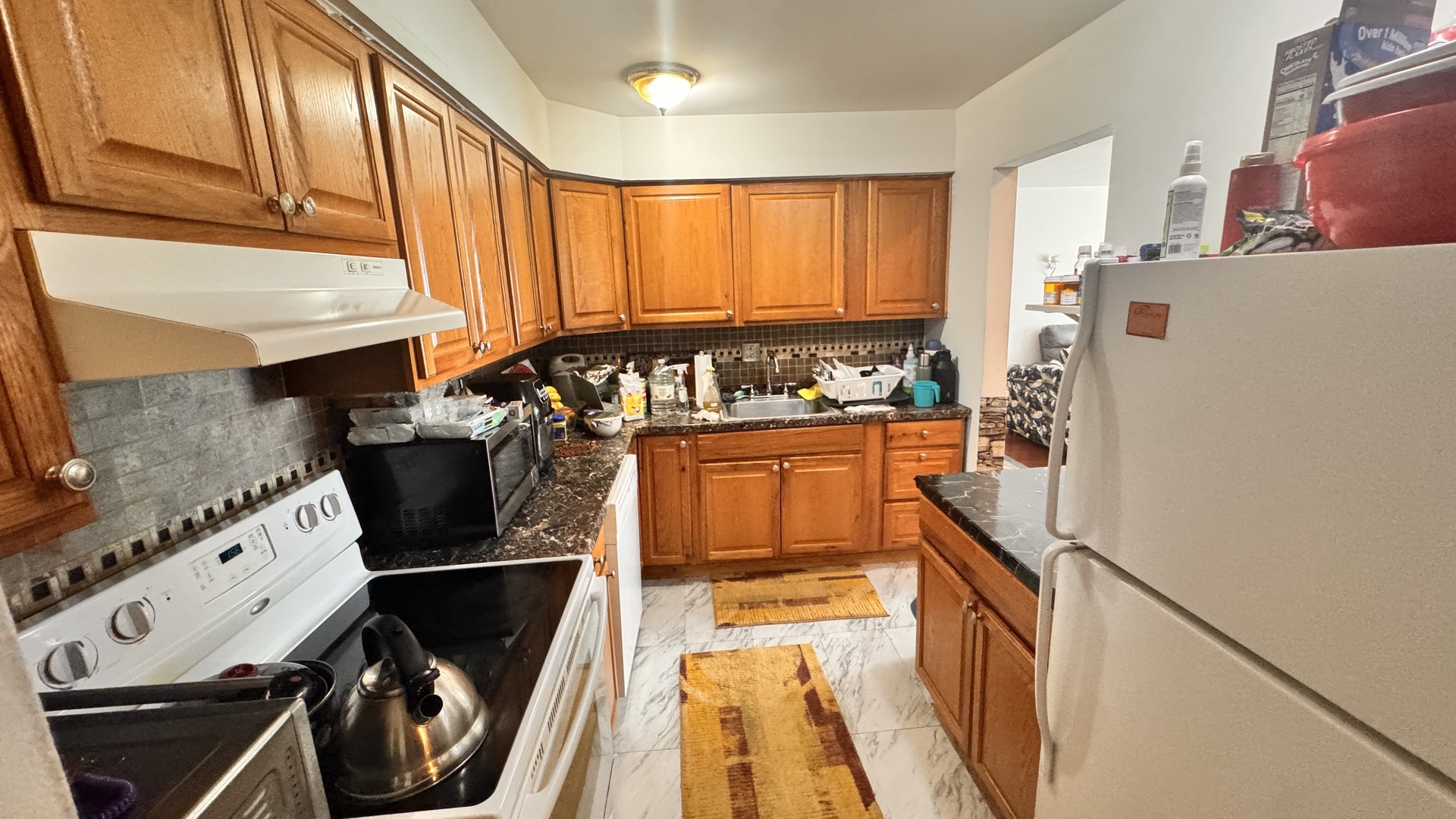 6220 N Ridge Avenue Unit: S203