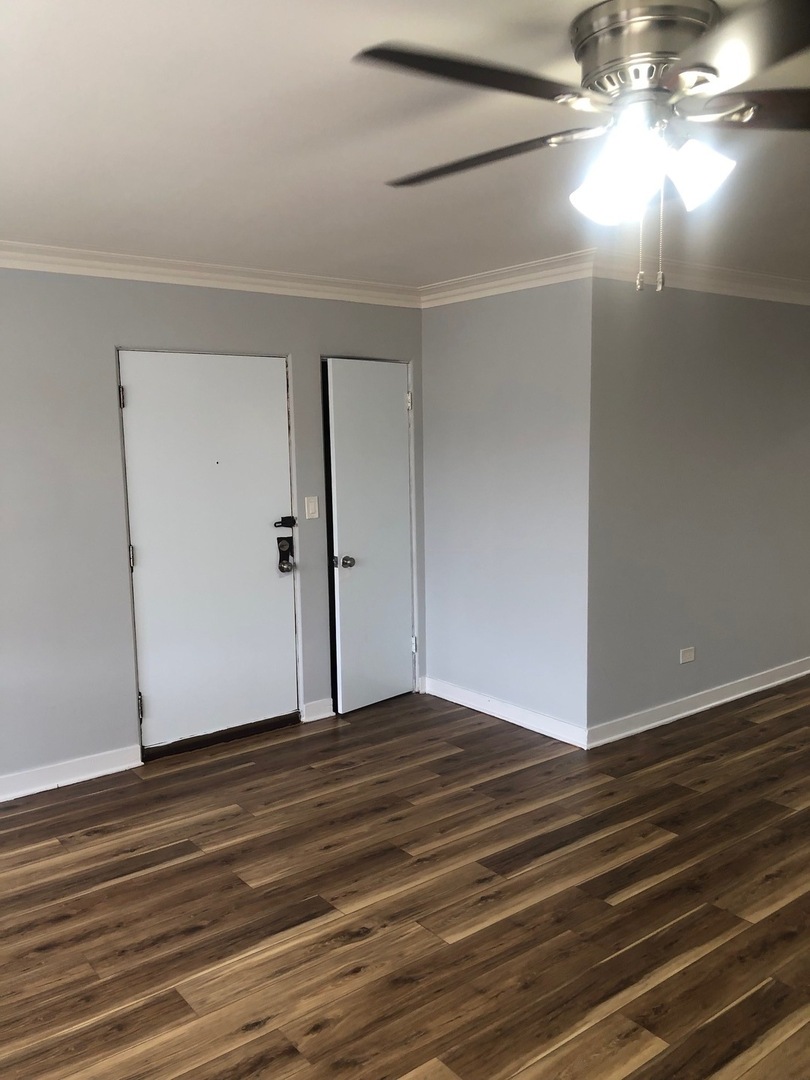 5544 N Campbell Avenue Unit: 2