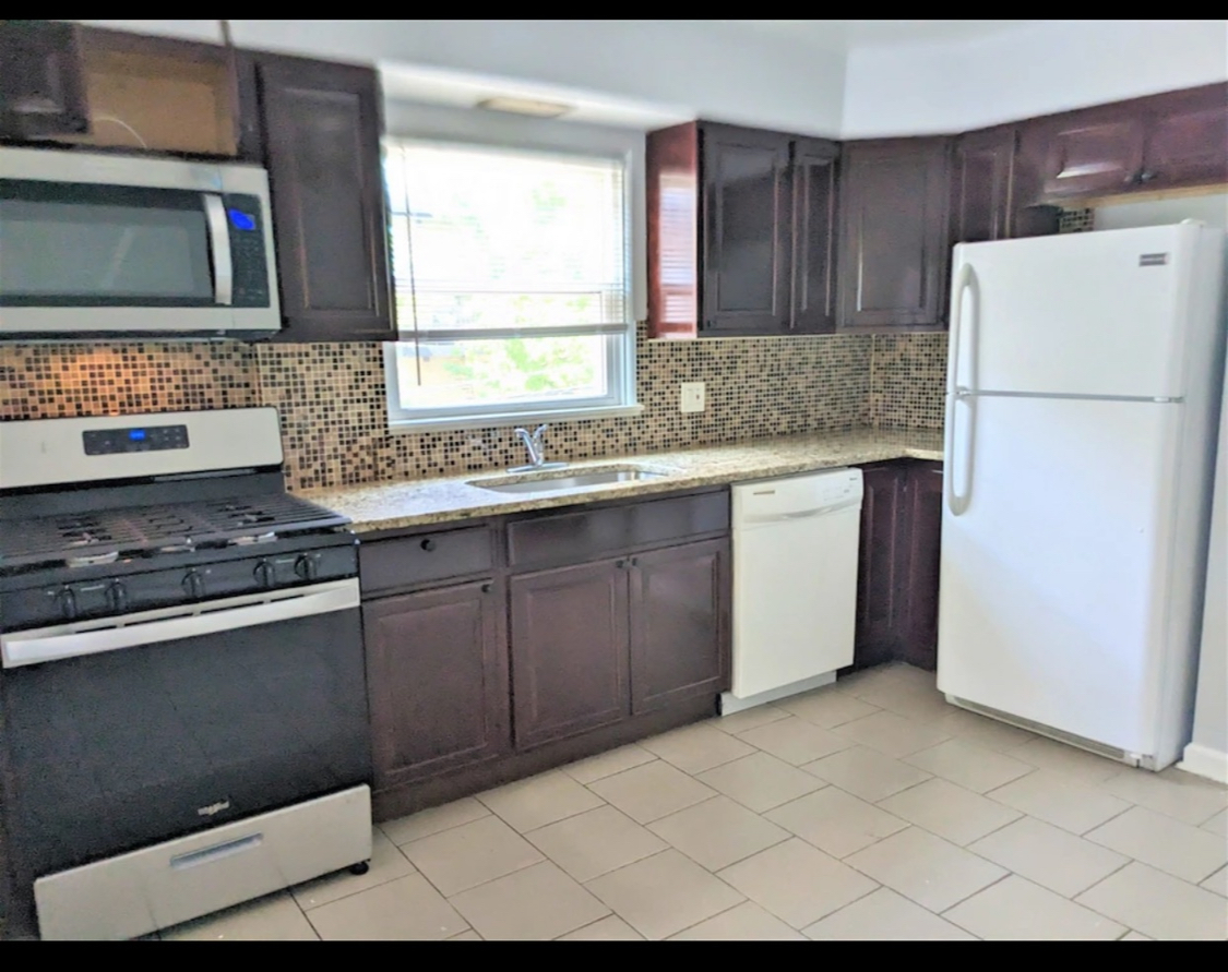 5544 N Campbell Avenue Unit: 2