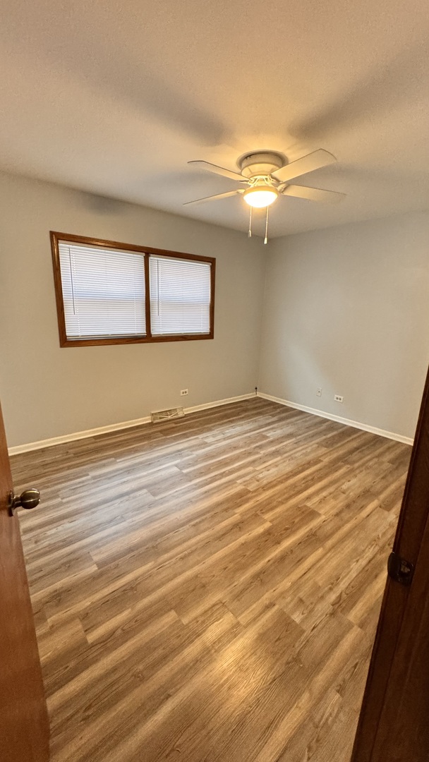 5517 W Windsor Avenue Unit: 1