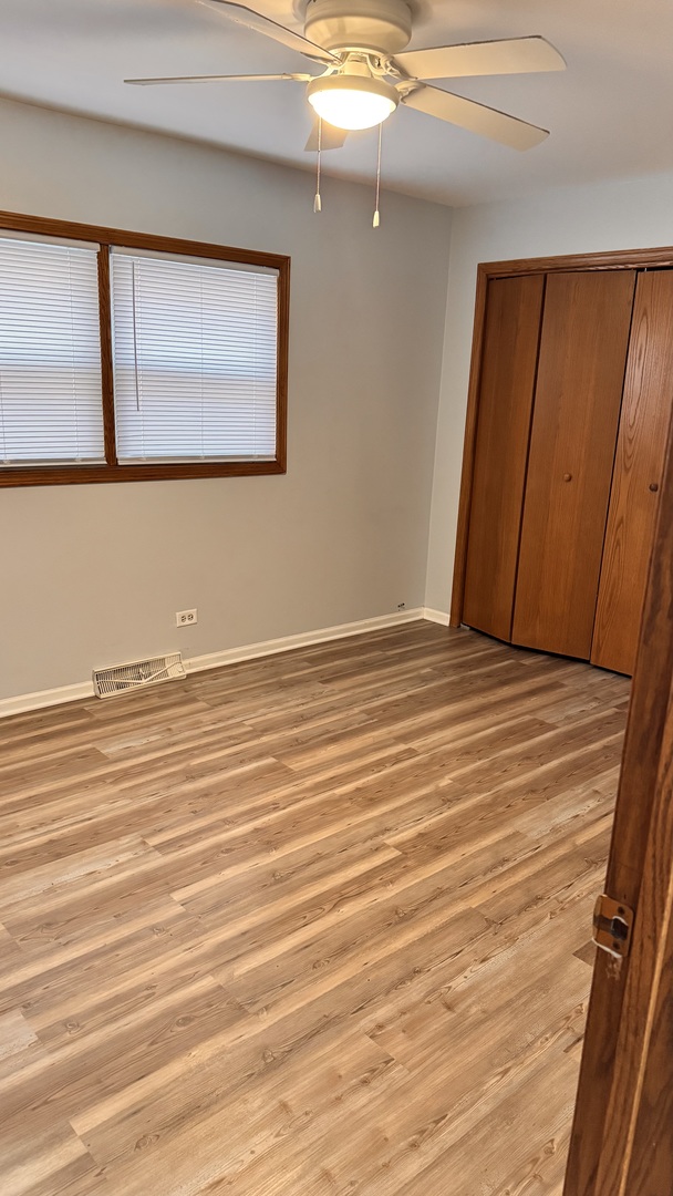 5517 W Windsor Avenue Unit: 1