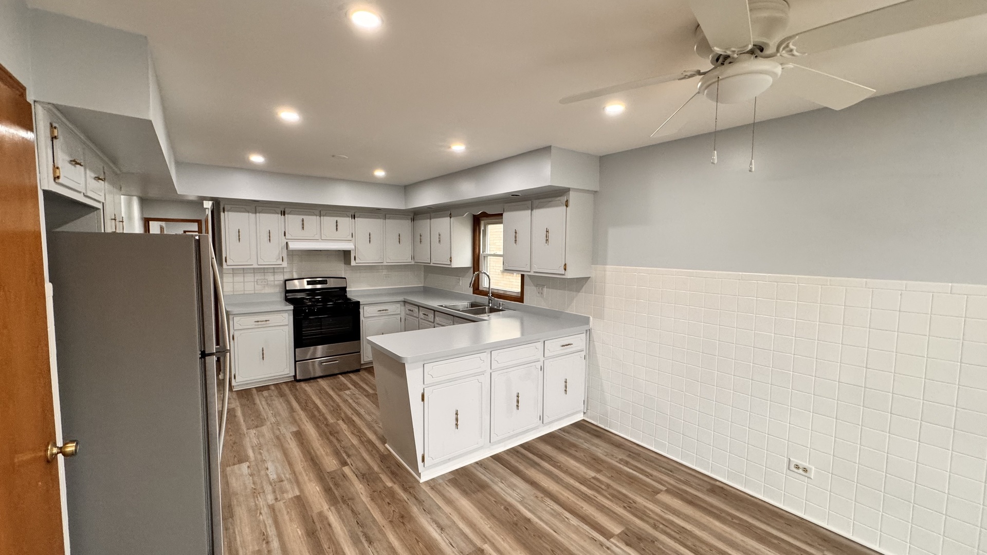 5517 W Windsor Avenue Unit: 1