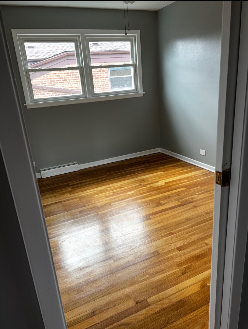 8939 N Wisner Street Unit: 2