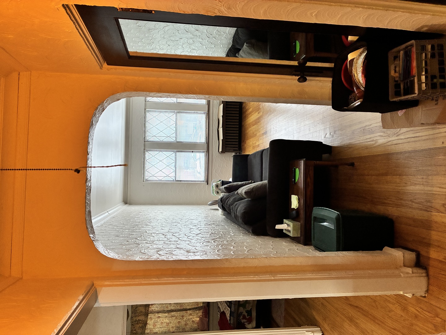 5443 N Campbell Avenue Unit: 1F